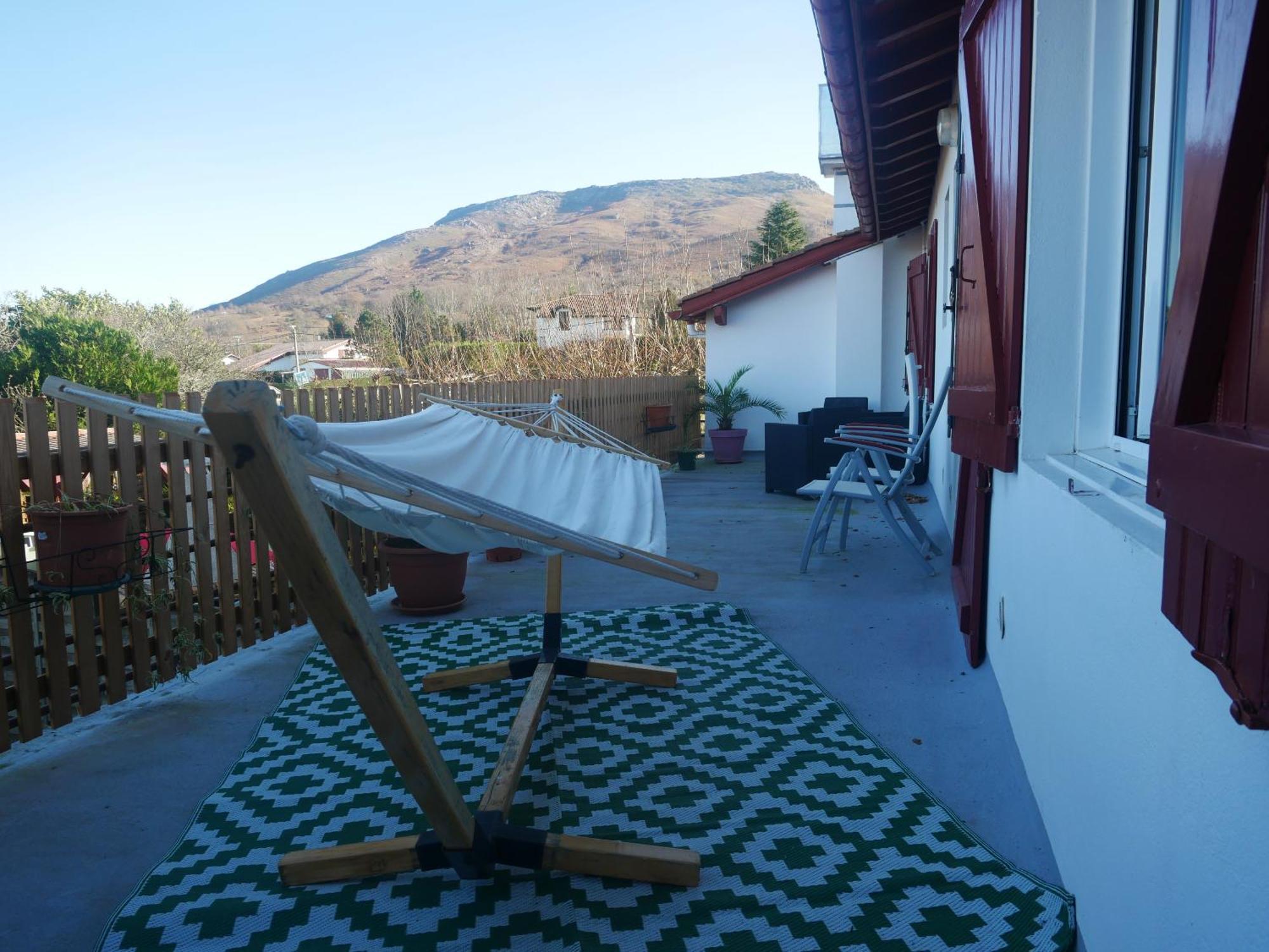 Auberge Trabenia Ascain Eksteriør billede